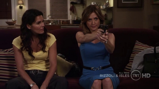Rizzoli & Isles 1x08.jpg